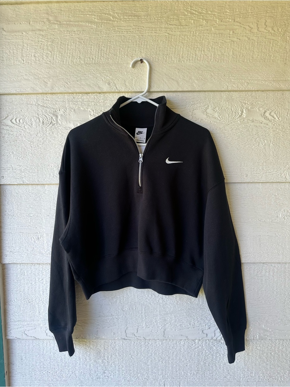 Nike black cropped half-zip pullover